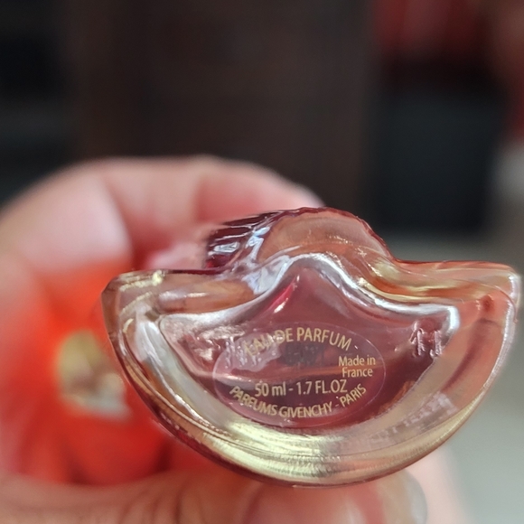 Organza - Picture 5 of 5